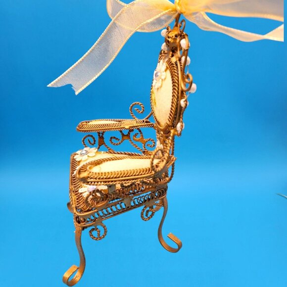 Victorian Gold French Provincial Floral Chair Ornament Pearl Beads Tulle Ribbon - Picture 6 of 8